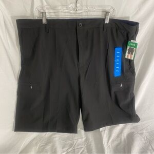 IZOD Men's Black Golf Shorts